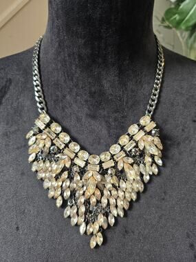 Silver Tone Clear Crystal Rhinestone Marquise Teardrop Cascading Bib Necklace